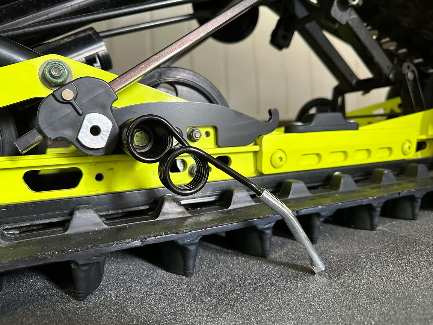 Polaris Assault Switchback Axys 144 Reversable Ice Scratcher 2017-2021